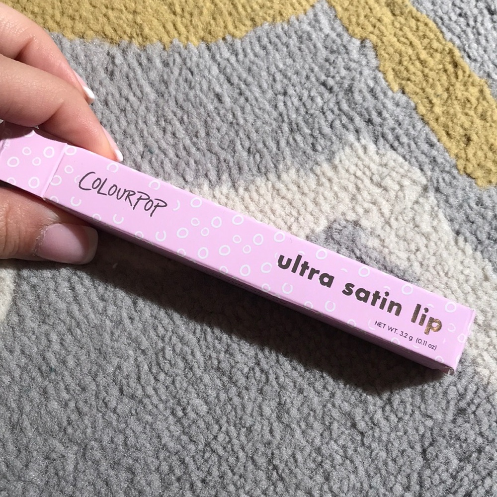 BRAND NEW — NEVER NEVER USED LIPSTICK